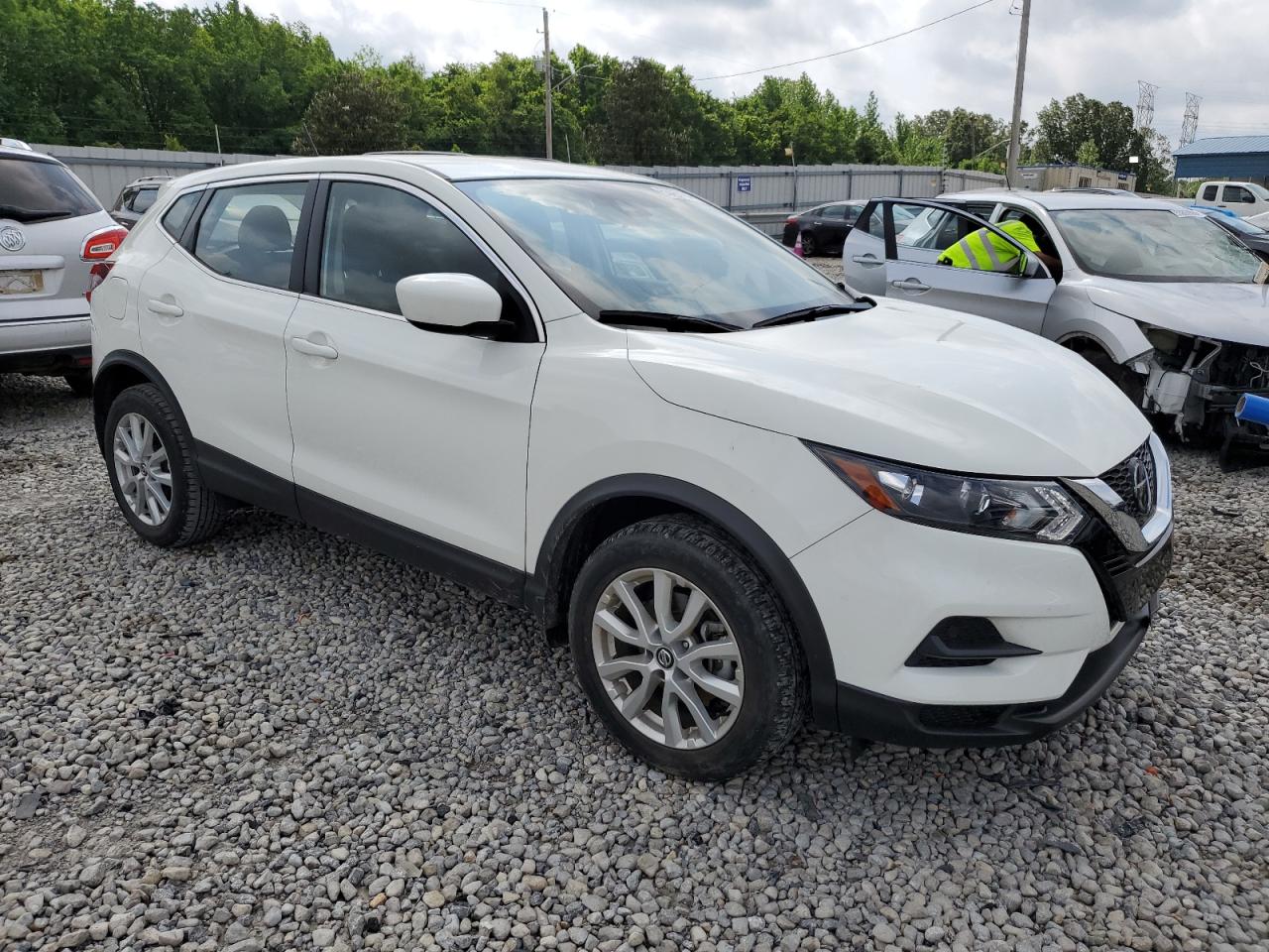 Photo 3 VIN: JN1BJ1AV8MW322347 - NISSAN ROGUE 