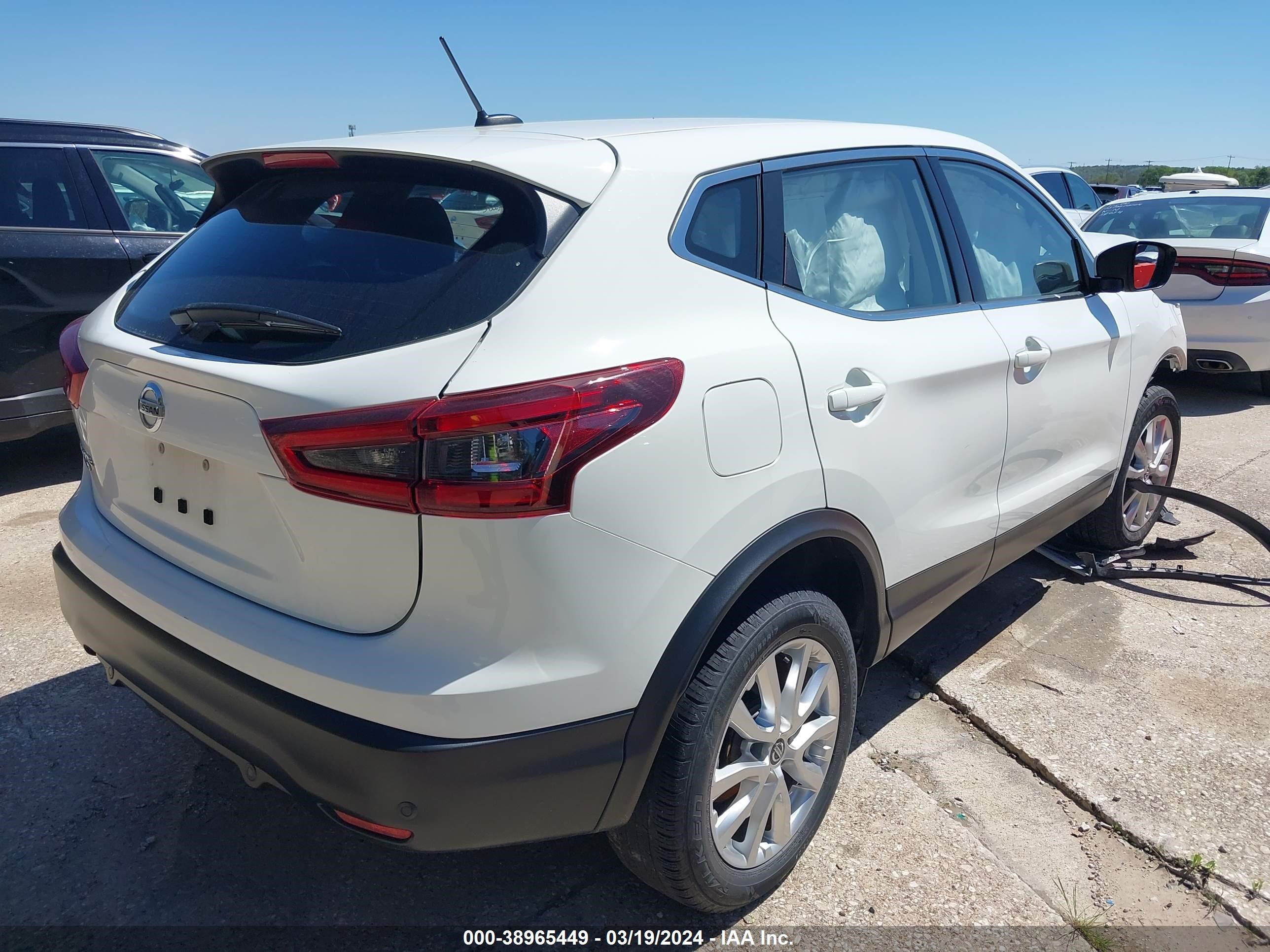 Photo 3 VIN: JN1BJ1AV9MW308490 - NISSAN ROGUE 