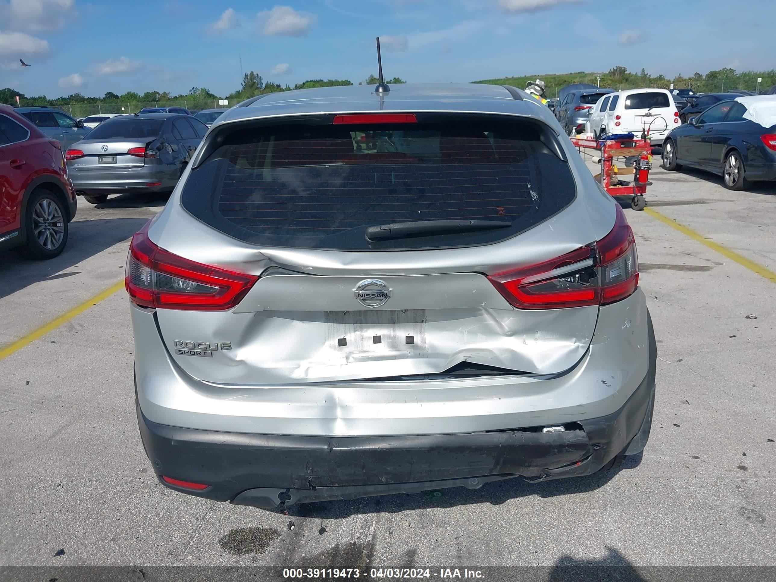 Photo 15 VIN: JN1BJ1AV9MW566749 - NISSAN ROGUE 