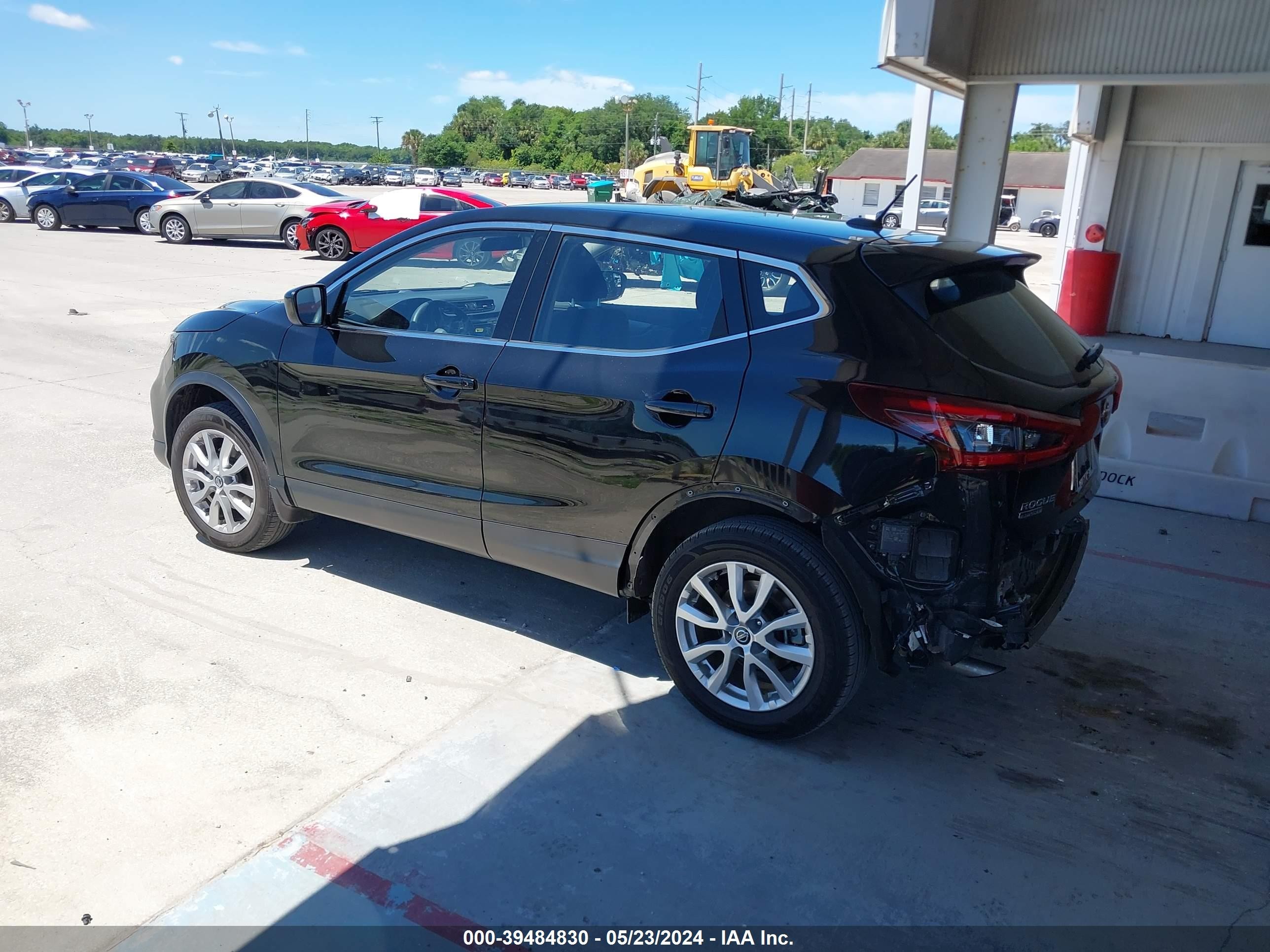 Photo 2 VIN: JN1BJ1AV9MW573944 - NISSAN ROGUE SPORT 