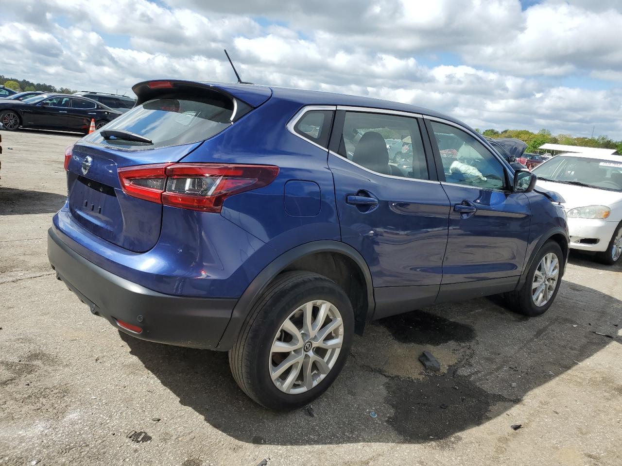 Photo 2 VIN: JN1BJ1AVXMW313908 - NISSAN ROGUE 