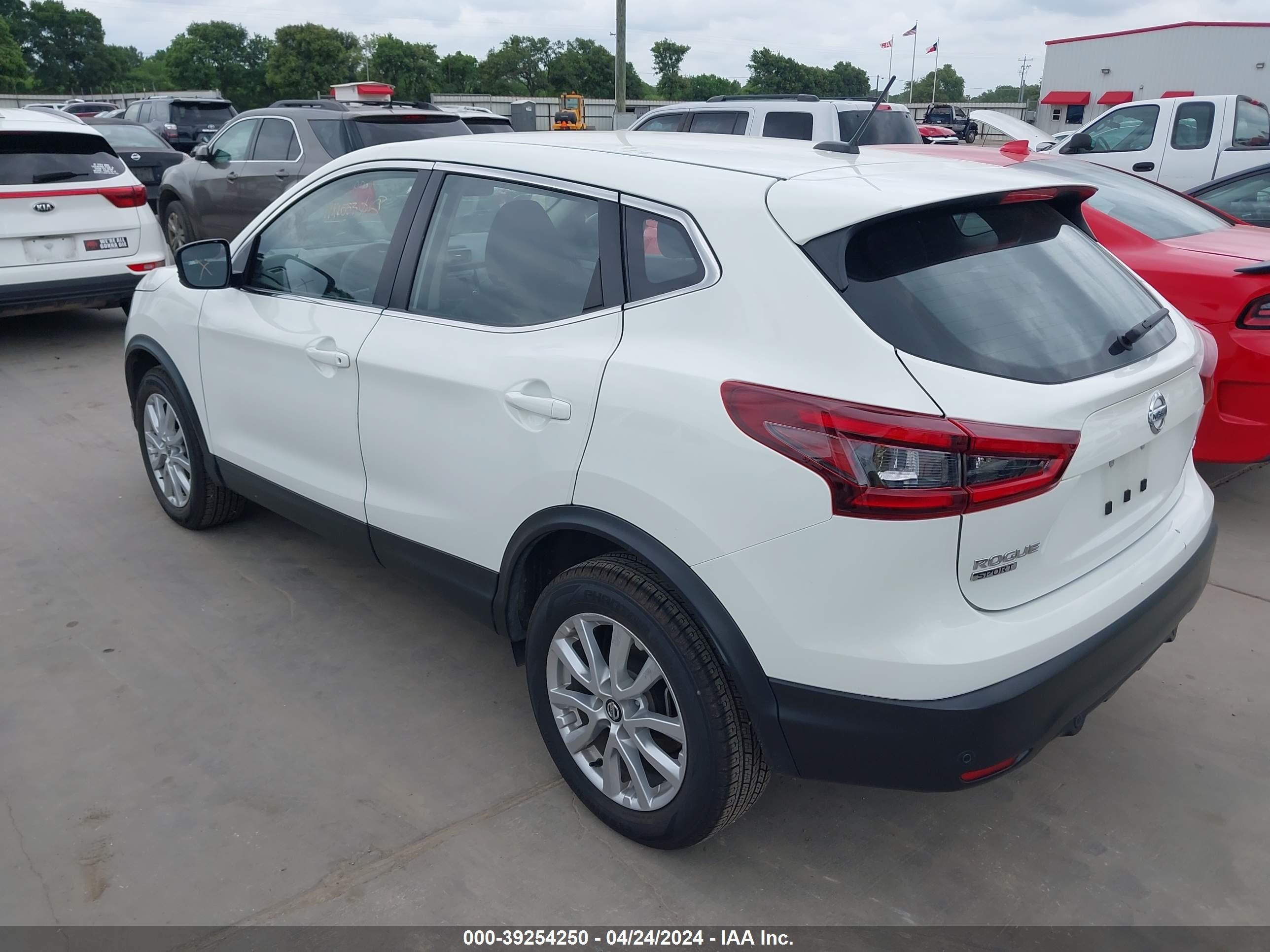 Photo 2 VIN: JN1BJ1AW3MW421327 - NISSAN ROGUE 