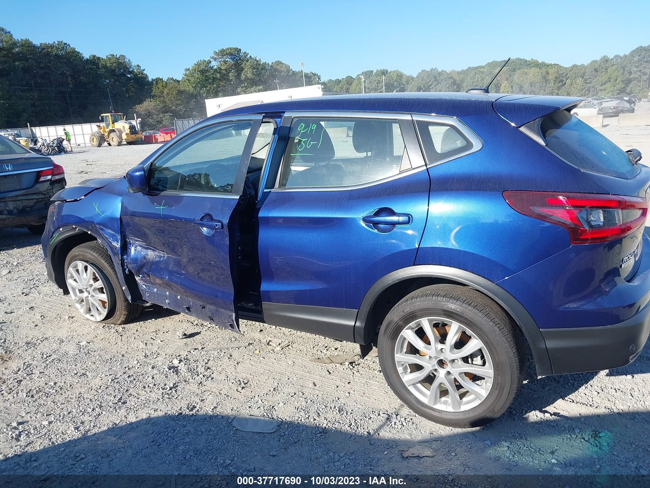 Photo 13 VIN: JN1BJ1AW4MW427928 - NISSAN ROGUE 