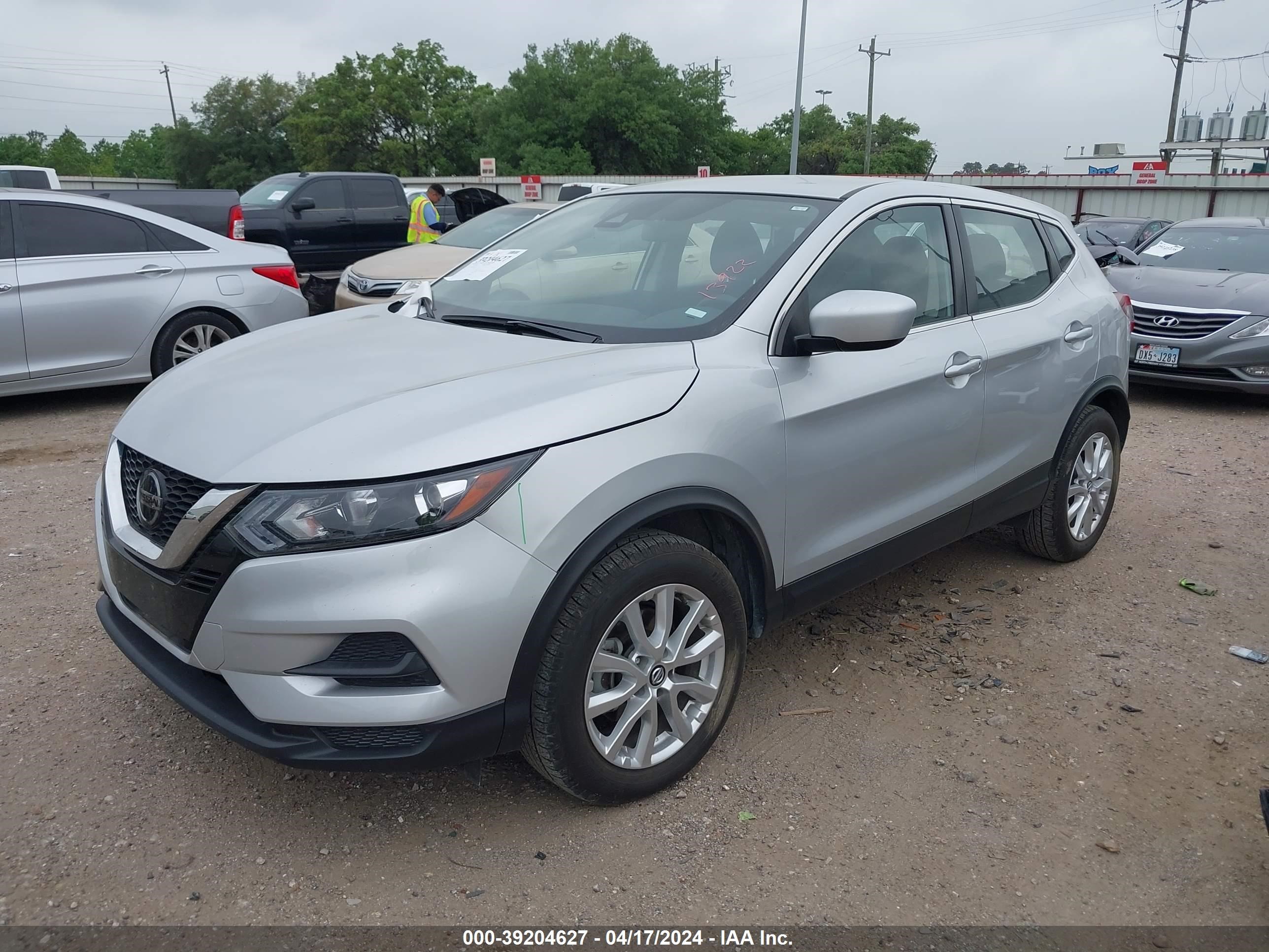 Photo 1 VIN: JN1BJ1AW6MW430572 - NISSAN ROGUE 