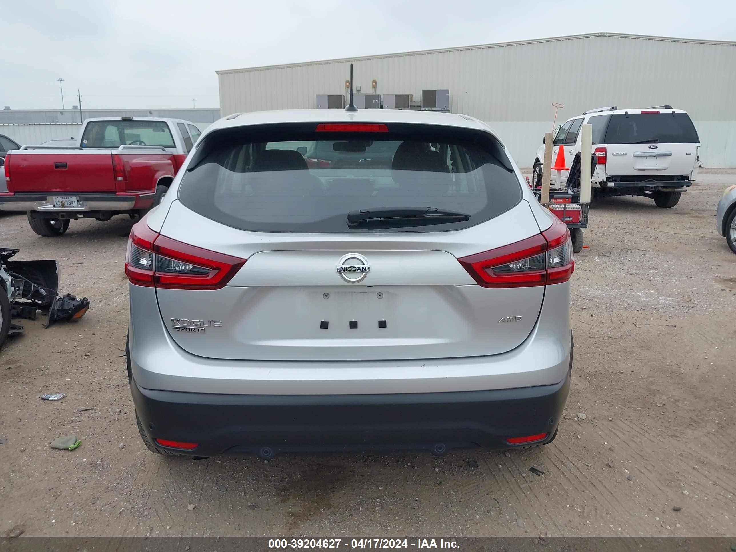 Photo 15 VIN: JN1BJ1AW6MW430572 - NISSAN ROGUE 