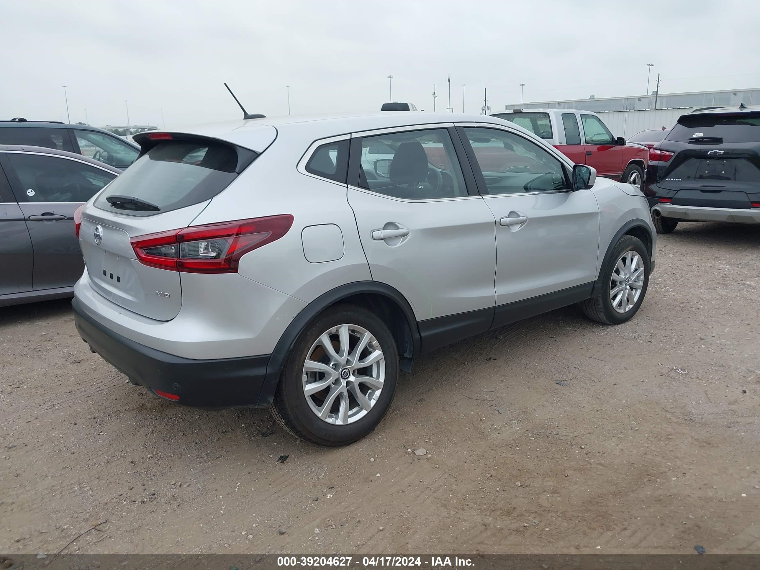 Photo 3 VIN: JN1BJ1AW6MW430572 - NISSAN ROGUE 