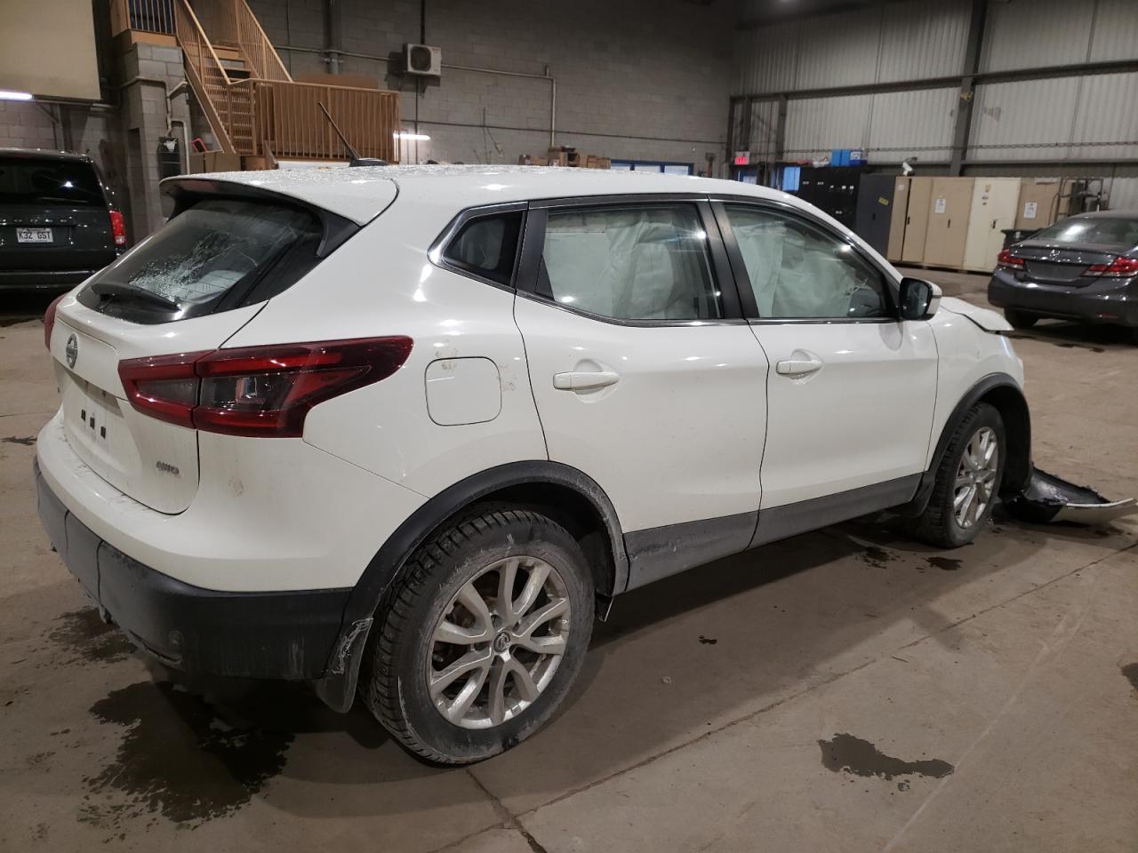 Photo 2 VIN: JN1BJ1AW6MW451244 - NISSAN ROGUE 