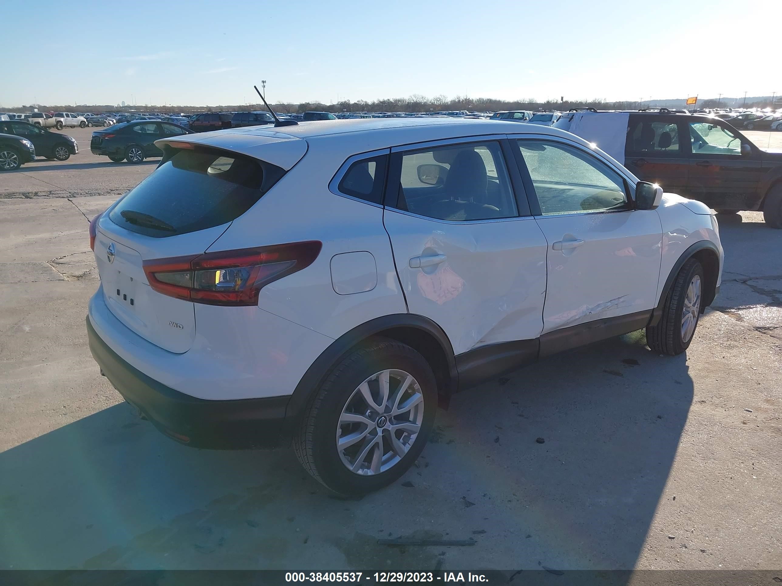 Photo 3 VIN: JN1BJ1AW7MW434372 - NISSAN ROGUE 