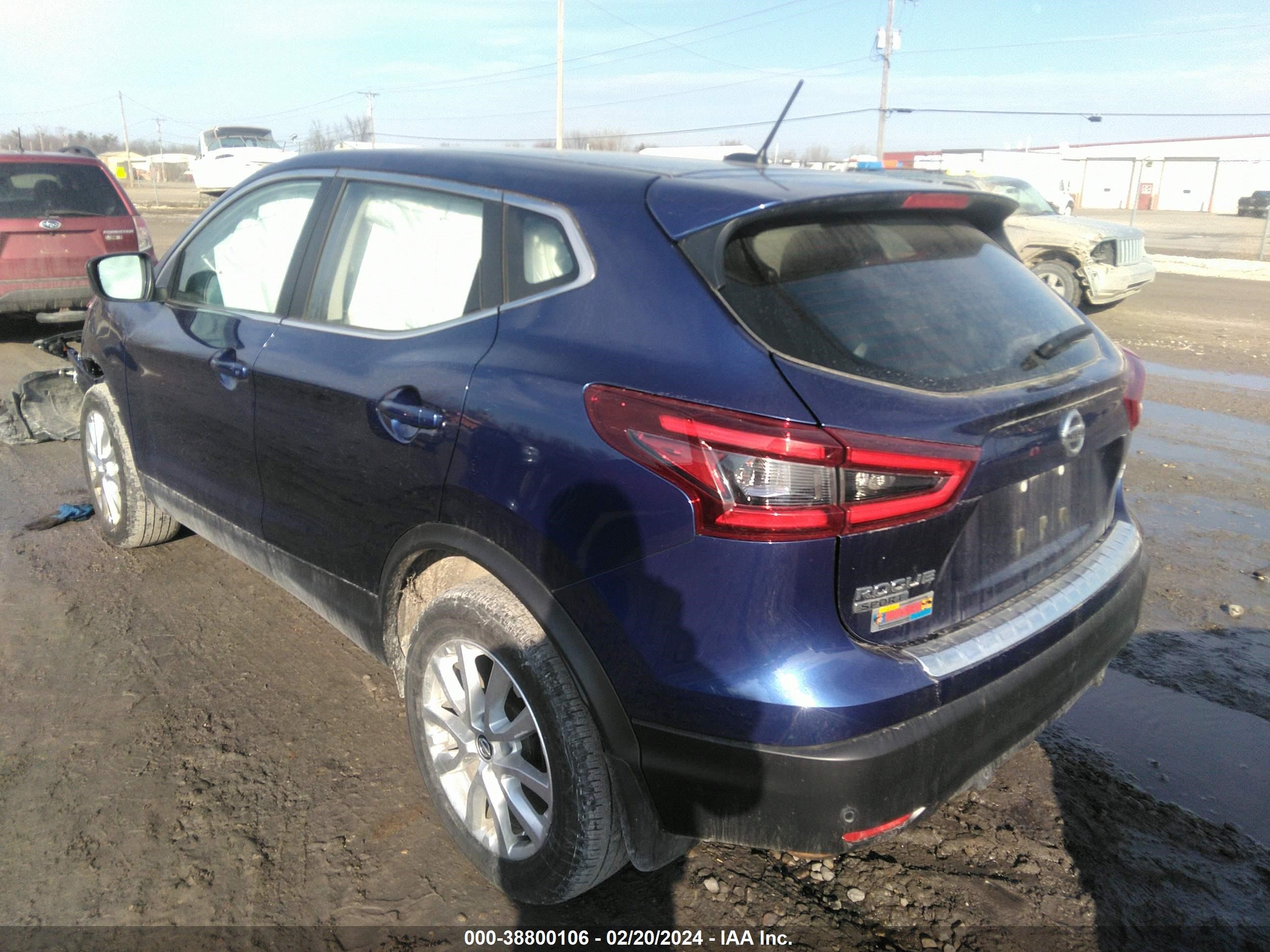 Photo 2 VIN: JN1BJ1AW8MW444473 - NISSAN ROGUE 