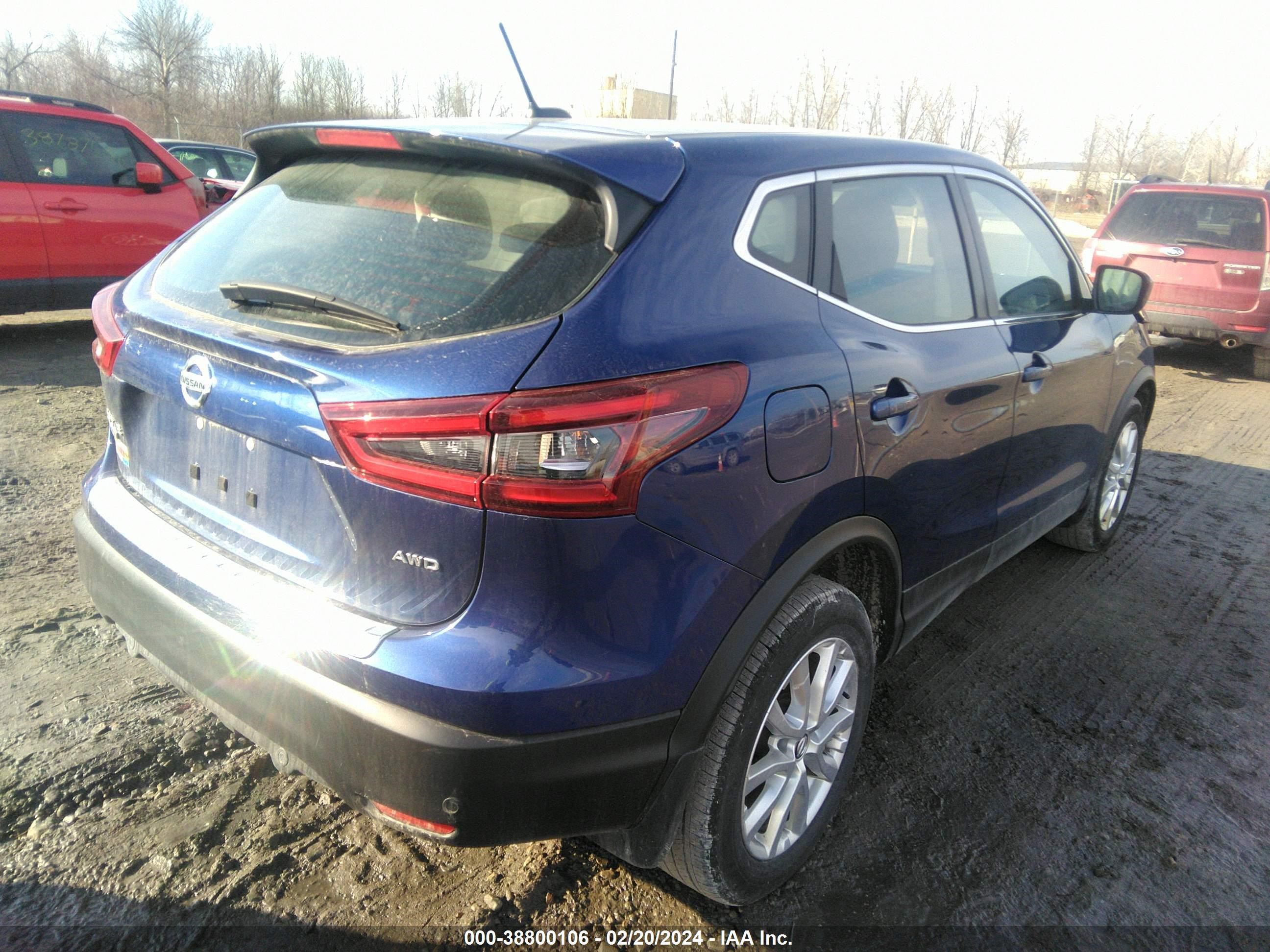 Photo 3 VIN: JN1BJ1AW8MW444473 - NISSAN ROGUE 