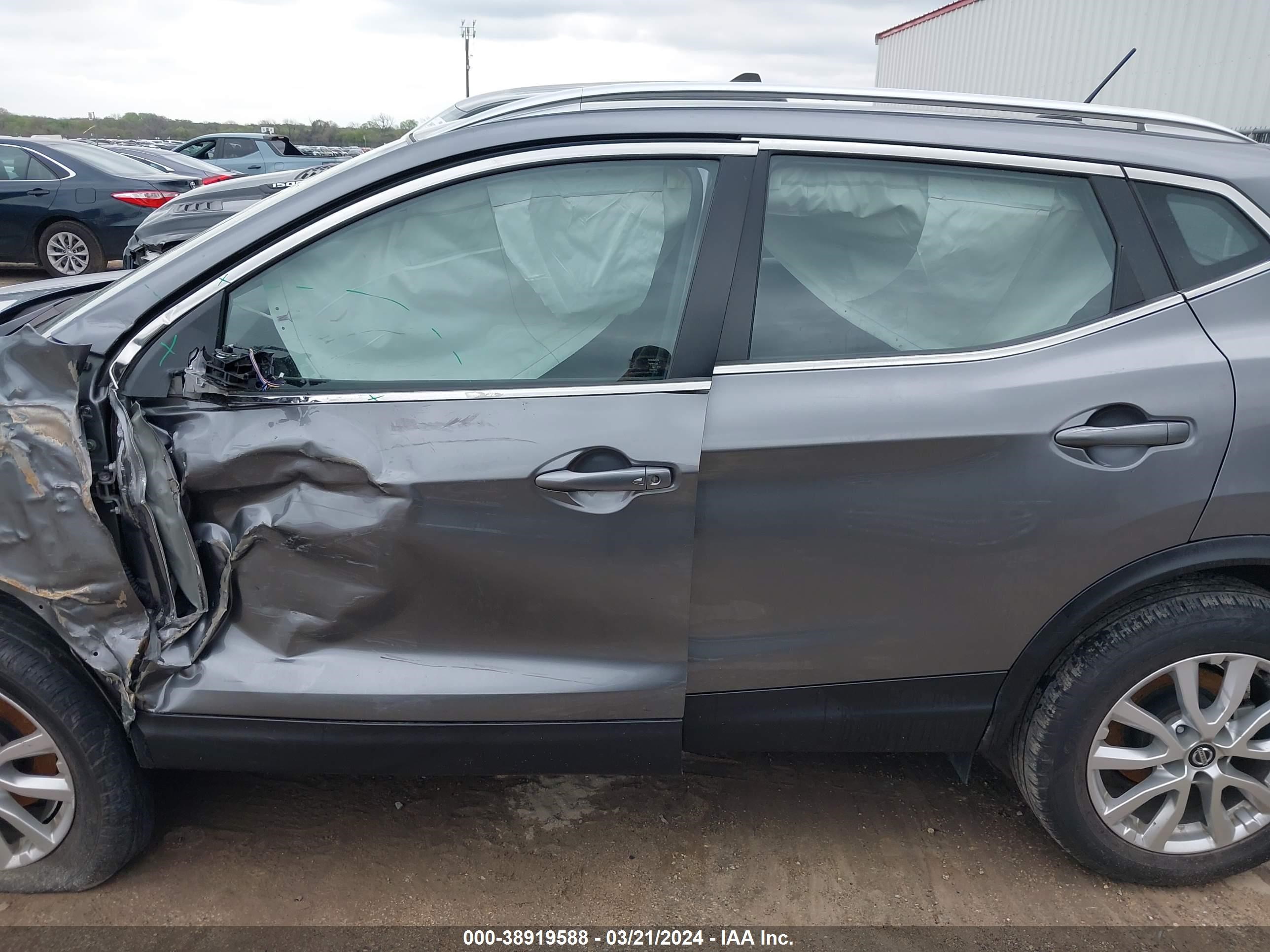 Photo 13 VIN: JN1BJ1BV4NW346497 - NISSAN ROGUE 