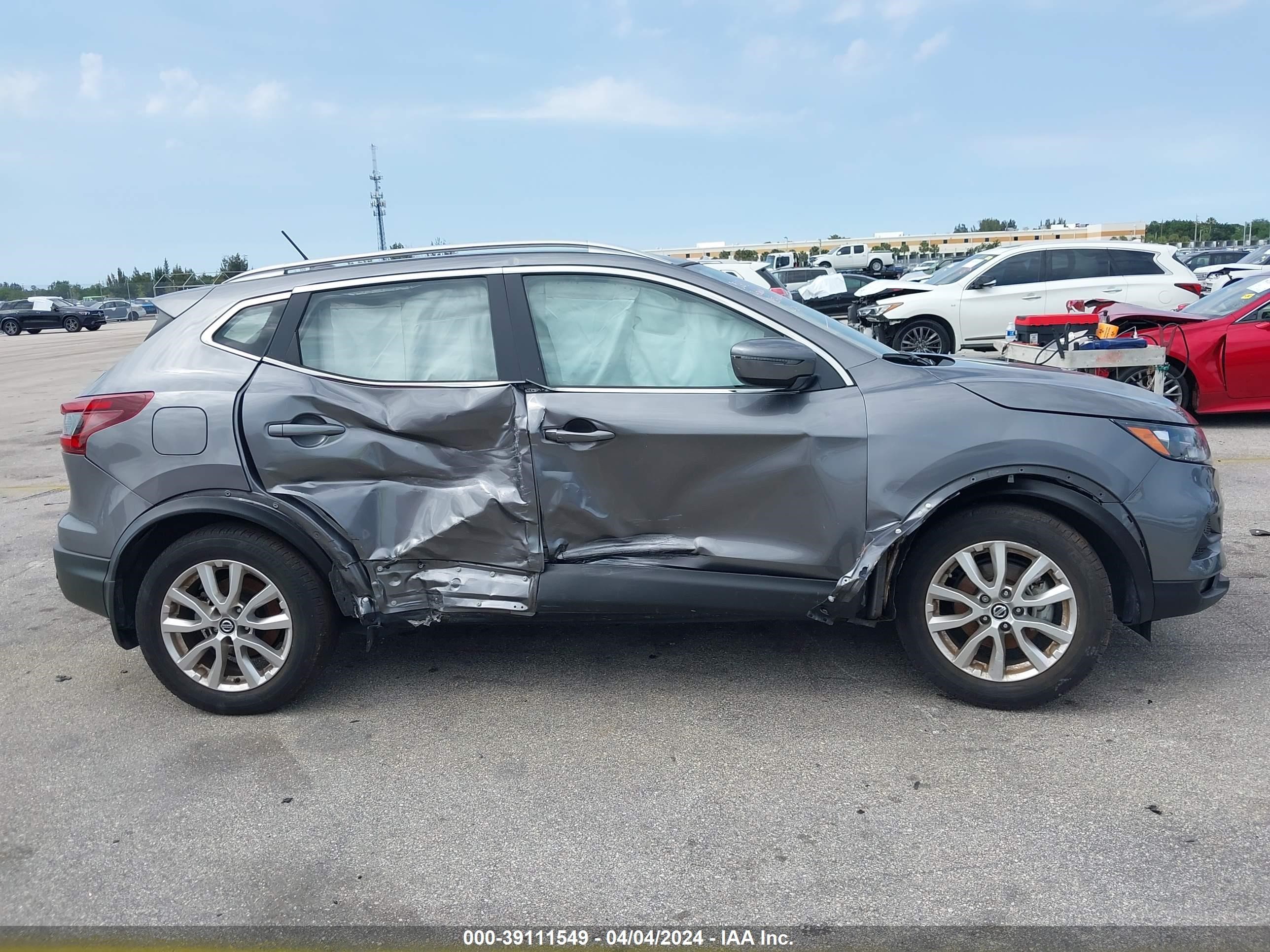 Photo 11 VIN: JN1BJ1BV5MW318643 - NISSAN ROGUE 