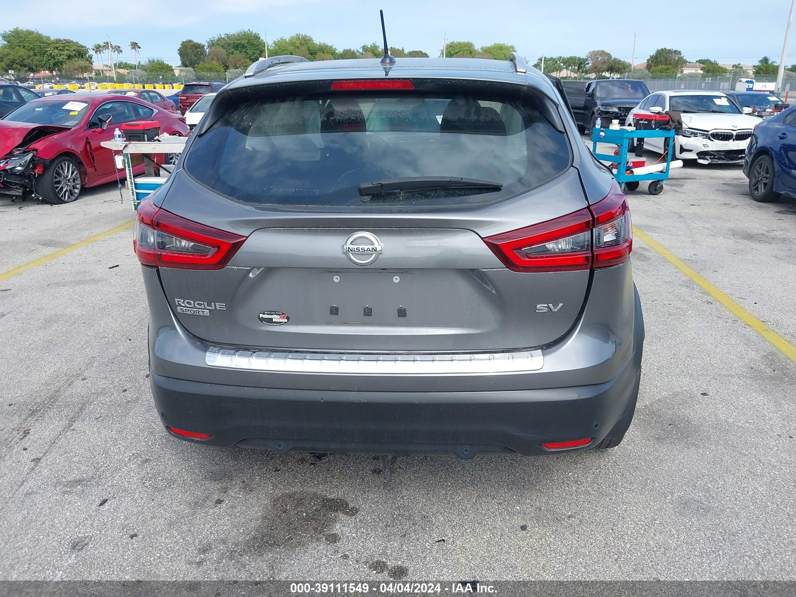 Photo 14 VIN: JN1BJ1BV5MW318643 - NISSAN ROGUE 