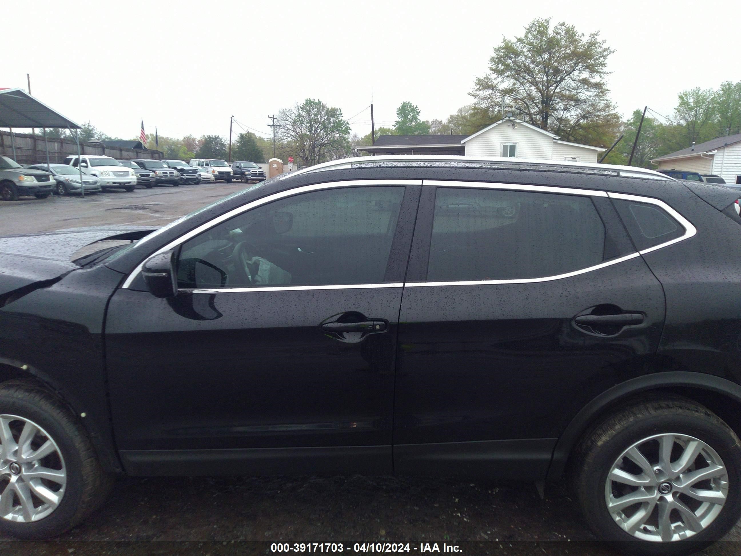 Photo 13 VIN: JN1BJ1BV6MW570661 - NISSAN ROGUE 