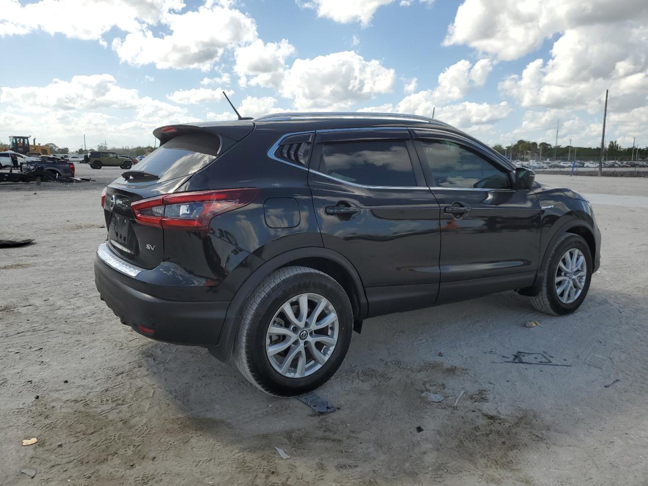 Photo 2 VIN: JN1BJ1BVXNW349596 - NISSAN ROGUE 