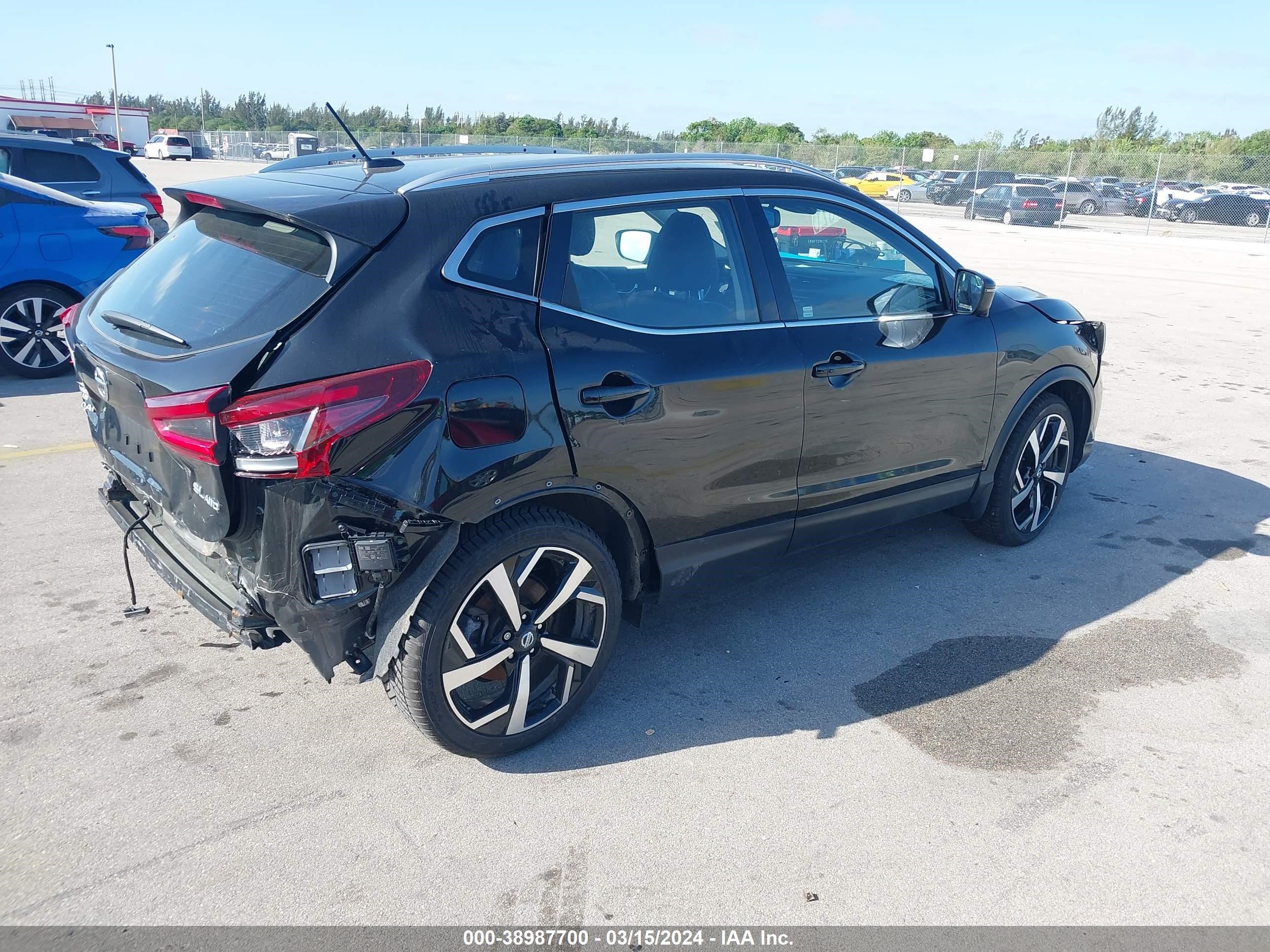 Photo 3 VIN: JN1BJ1BW2NW489568 - NISSAN ROGUE 