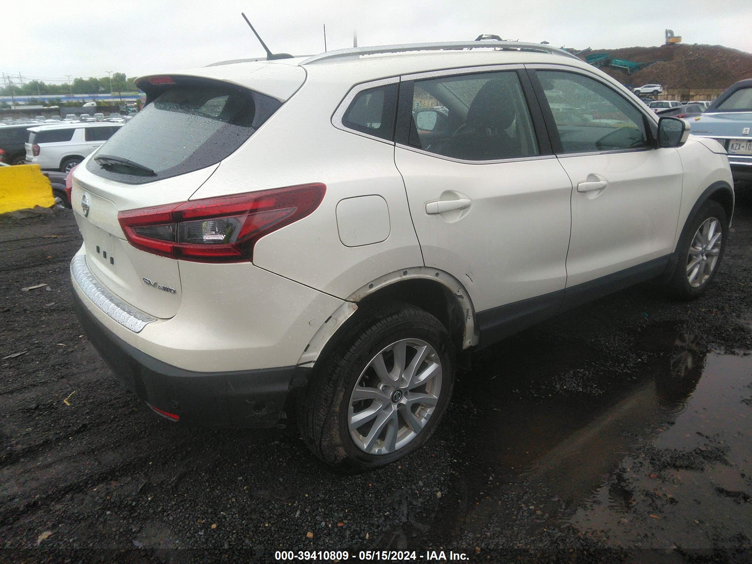 Photo 3 VIN: JN1BJ1BW5MW438709 - NISSAN ROGUE 