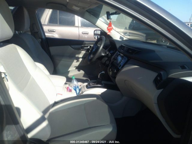 Photo 4 VIN: JN1BJ1CP0HW010768 - NISSAN ROGUE SPORT 