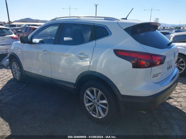 Photo 2 VIN: JN1BJ1CP0JW104557 - NISSAN ROGUE SPORT 