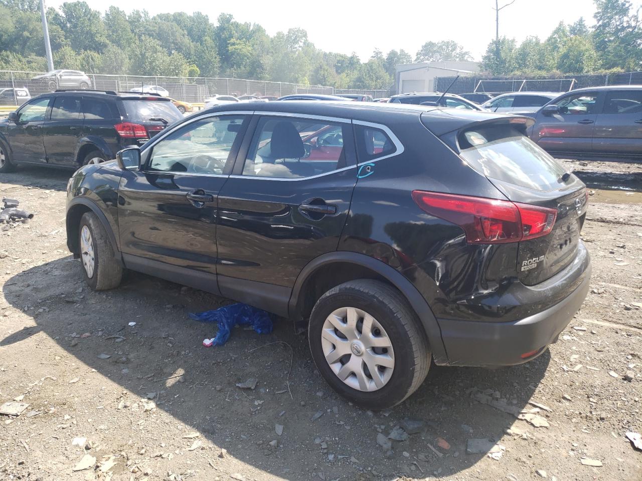 Photo 1 VIN: JN1BJ1CP0JW155346 - NISSAN ROGUE SPORT 