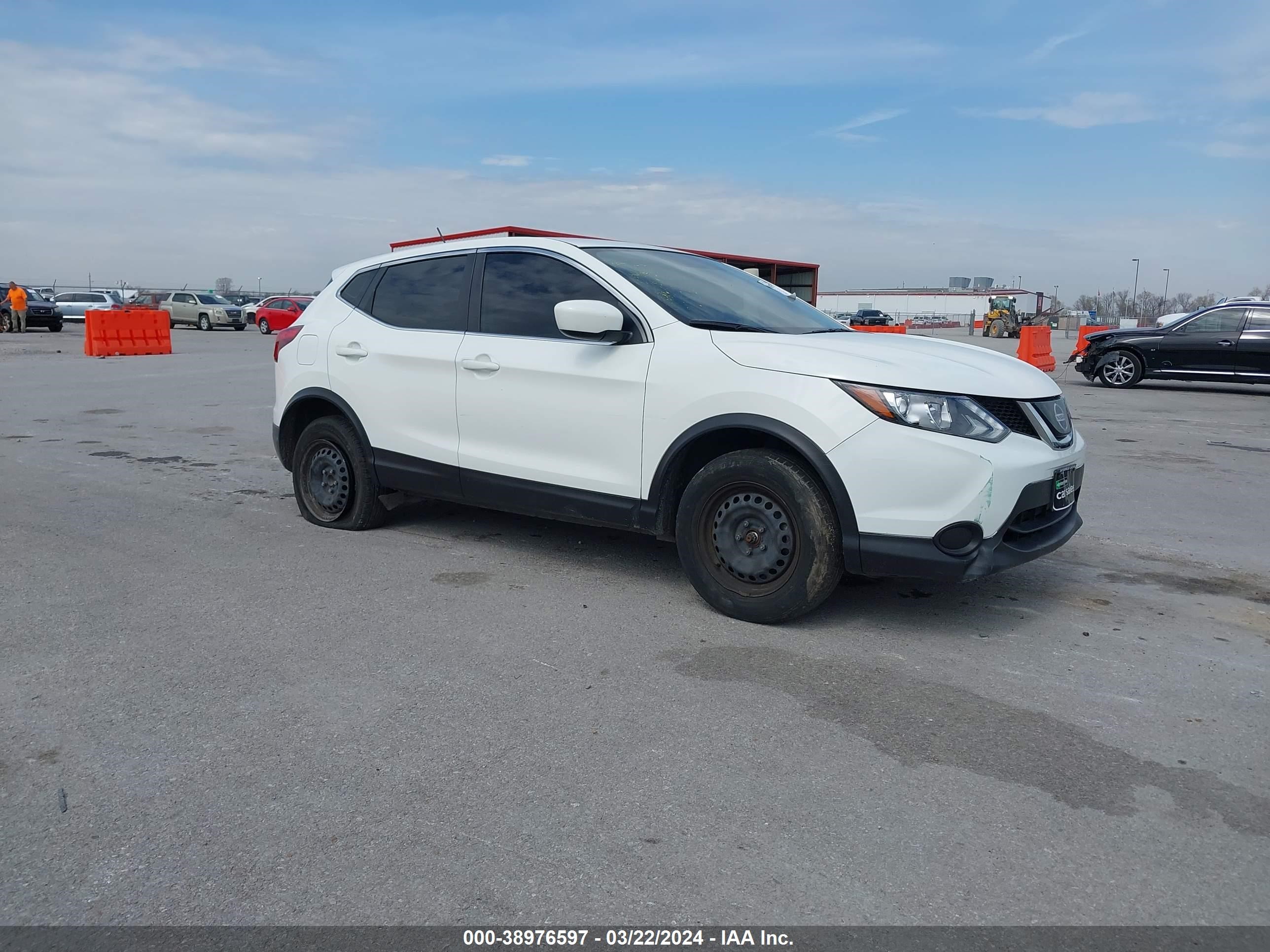 Photo 0 VIN: JN1BJ1CP0KW235845 - NISSAN ROGUE 