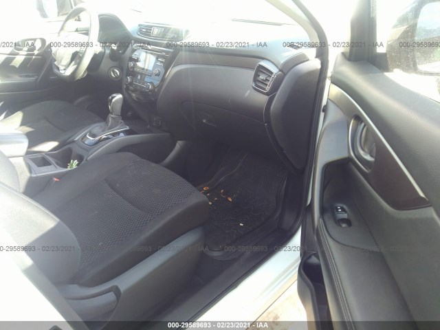 Photo 4 VIN: JN1BJ1CP1JW107189 - NISSAN ROGUE SPORT 