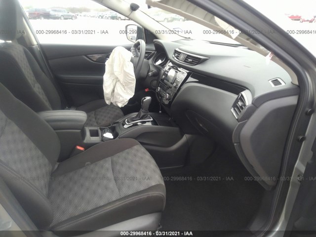 Photo 4 VIN: JN1BJ1CP2HW003529 - NISSAN ROGUE SPORT 