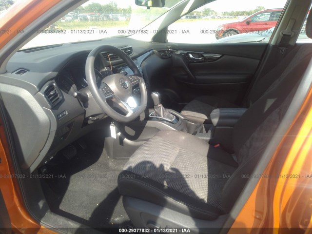 Photo 4 VIN: JN1BJ1CP2HW004292 - NISSAN ROGUE SPORT 