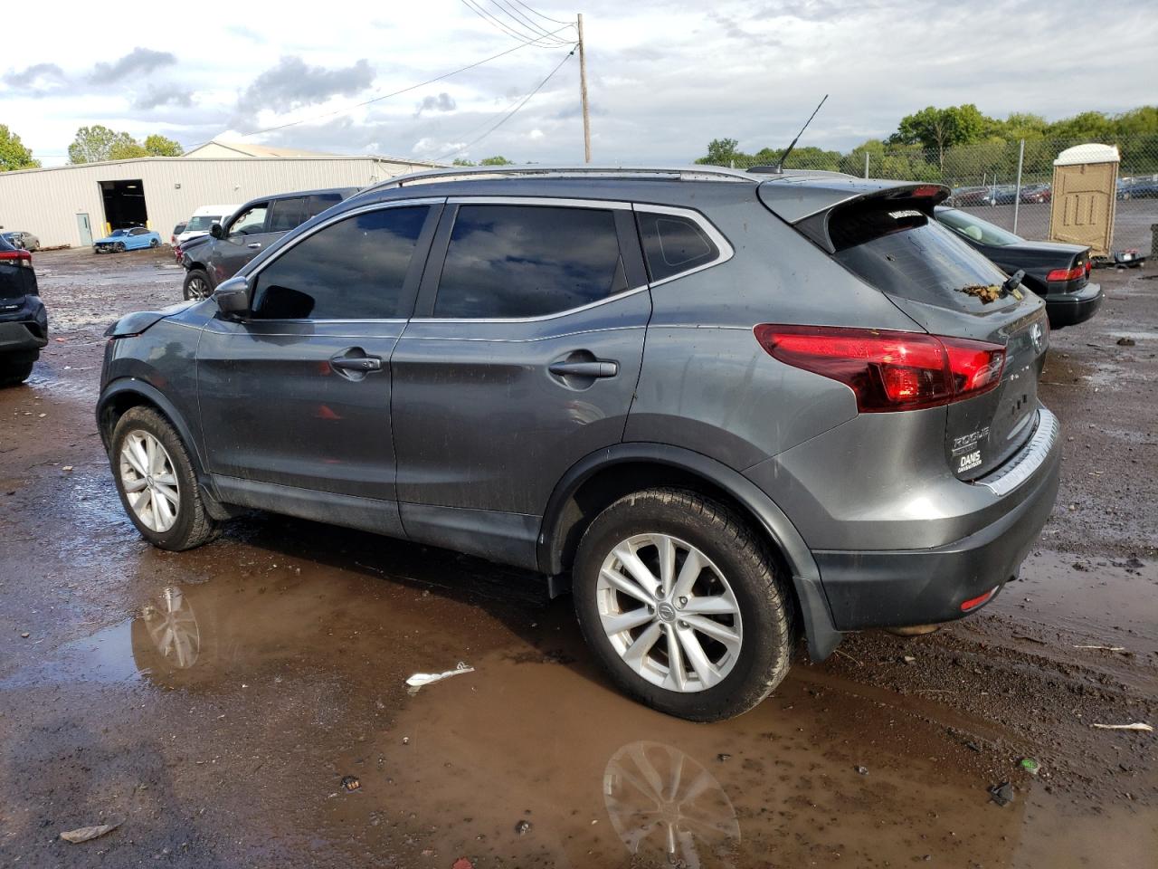 Photo 1 VIN: JN1BJ1CP2HW008519 - NISSAN ROGUE 