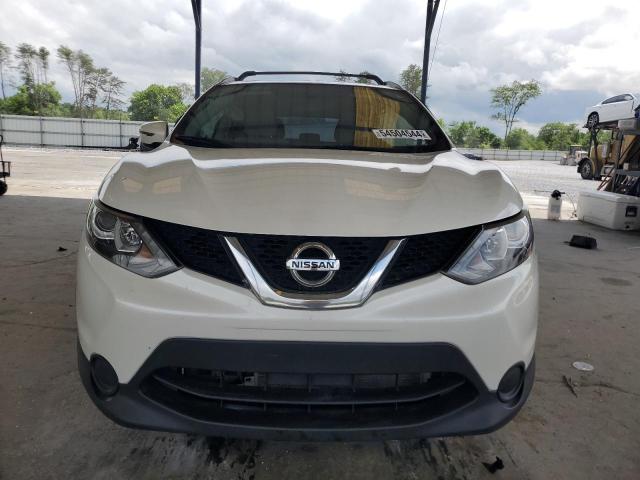 Photo 4 VIN: JN1BJ1CP2JW106942 - NISSAN ROGUE 