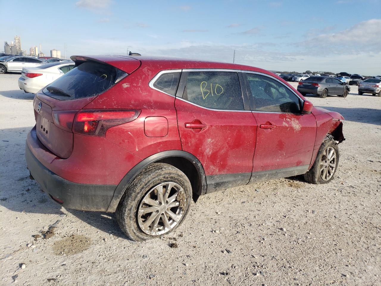 Photo 2 VIN: JN1BJ1CP2JW183701 - NISSAN ROGUE 