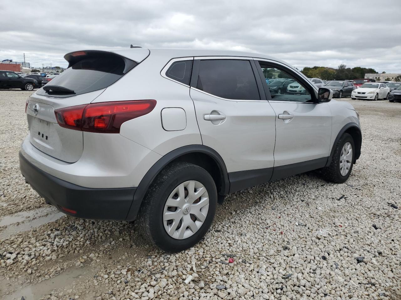 Photo 2 VIN: JN1BJ1CP2KW240335 - NISSAN ROGUE 