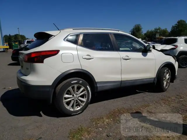 Photo 2 VIN: JN1BJ1CP3HW002261 - NISSAN ROGUE 