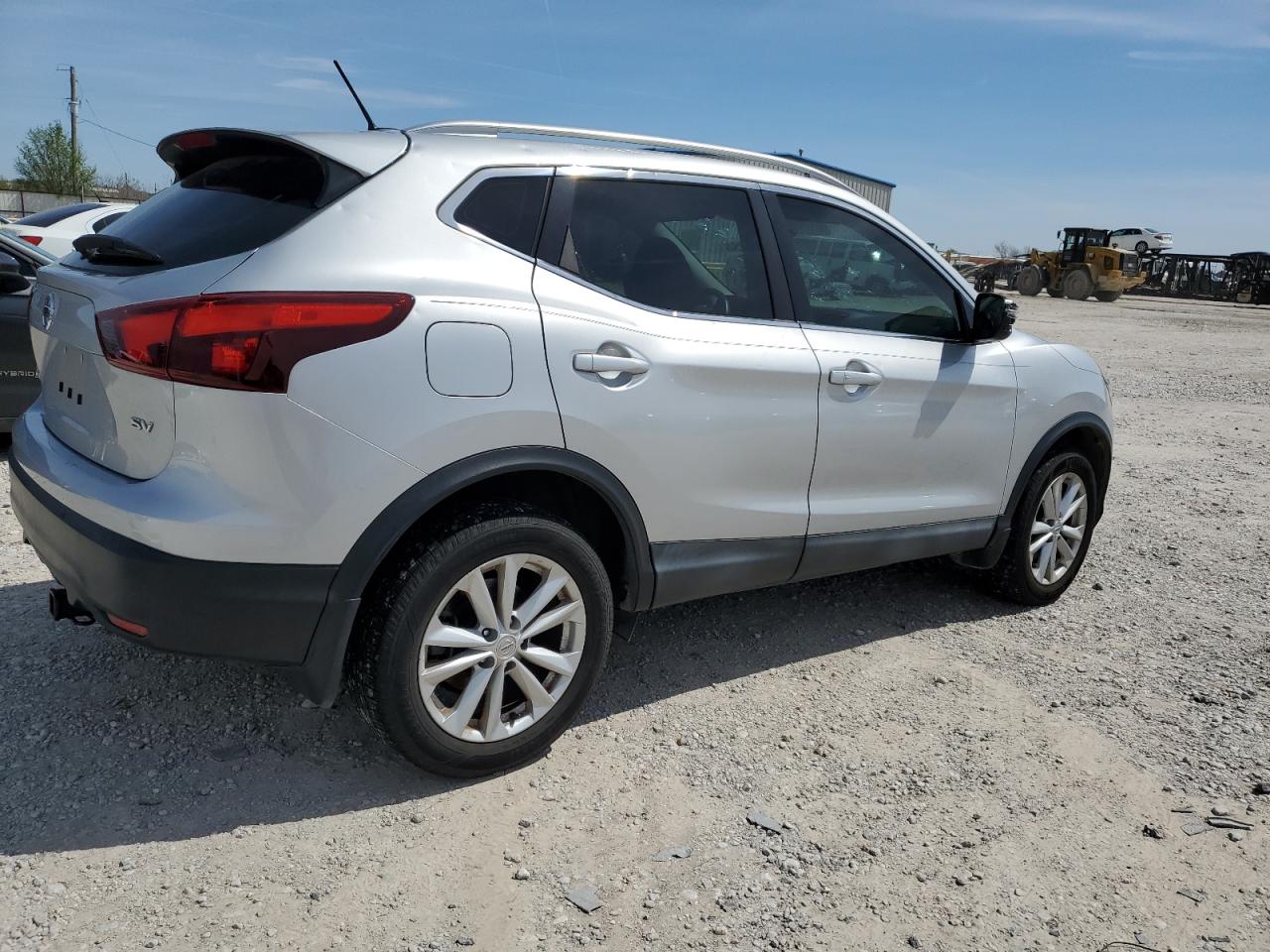 Photo 2 VIN: JN1BJ1CP3HW004284 - NISSAN ROGUE 