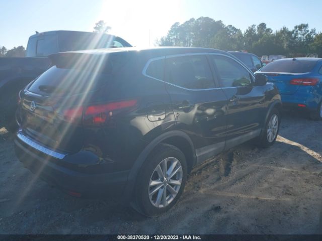 Photo 3 VIN: JN1BJ1CP3JW101667 - NISSAN ROGUE SPORT 