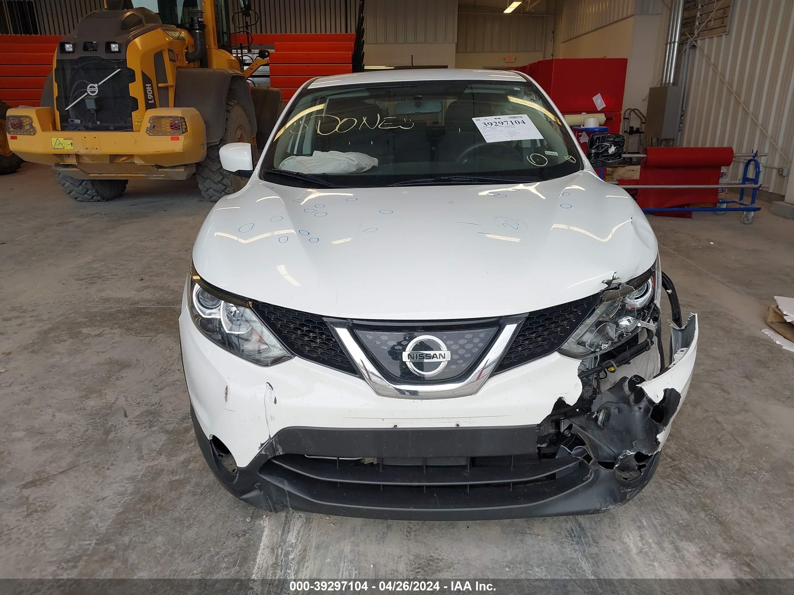 Photo 11 VIN: JN1BJ1CP3JW154546 - NISSAN ROGUE 