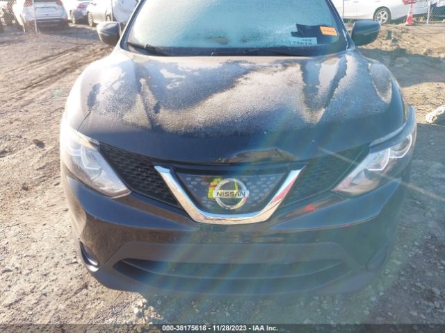 Photo 5 VIN: JN1BJ1CP3JW163943 - NISSAN ROGUE SPORT 