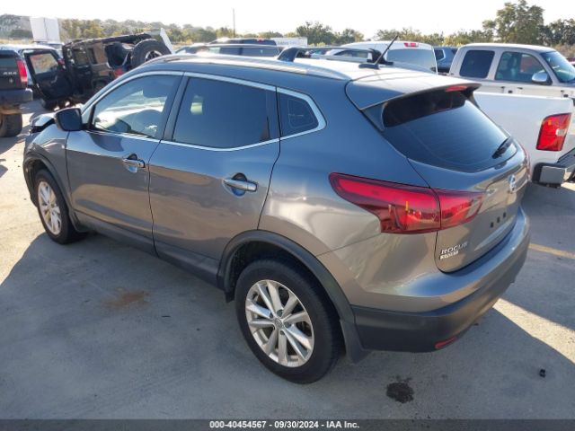 Photo 2 VIN: JN1BJ1CP3JW188566 - NISSAN ROGUE SPORT 