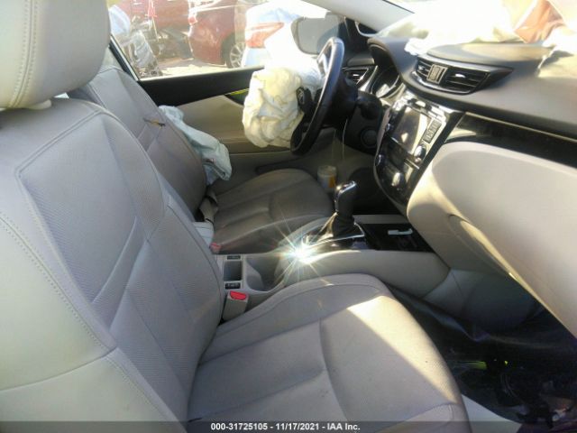 Photo 4 VIN: JN1BJ1CP4HW004505 - NISSAN ROGUE SPORT 