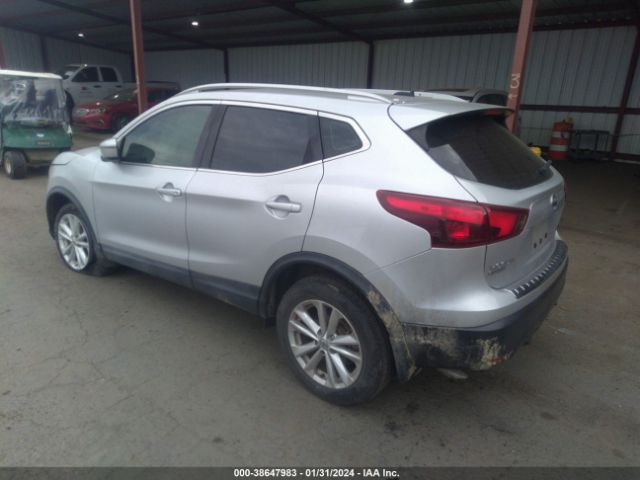 Photo 2 VIN: JN1BJ1CP4HW012121 - NISSAN ROGUE SPORT 