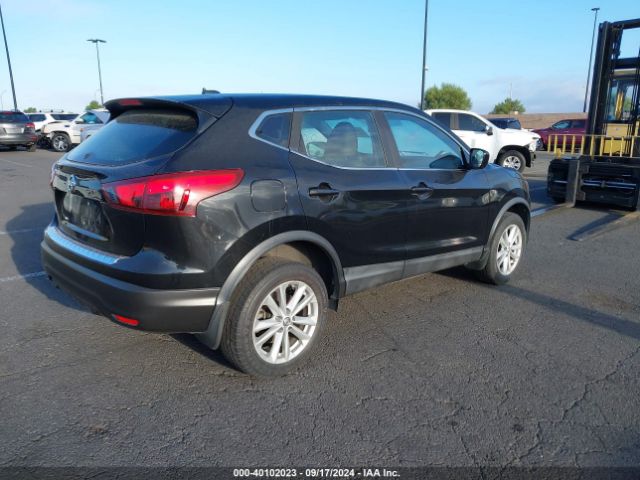 Photo 3 VIN: JN1BJ1CP4HW017643 - NISSAN ROGUE SPORT 