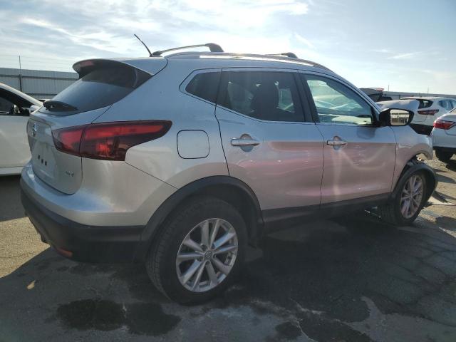 Photo 2 VIN: JN1BJ1CP4HW026827 - NISSAN ROGUE 