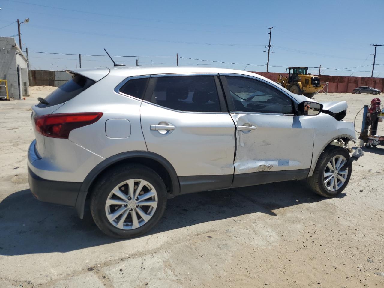 Photo 2 VIN: JN1BJ1CP4HW028979 - NISSAN ROGUE 