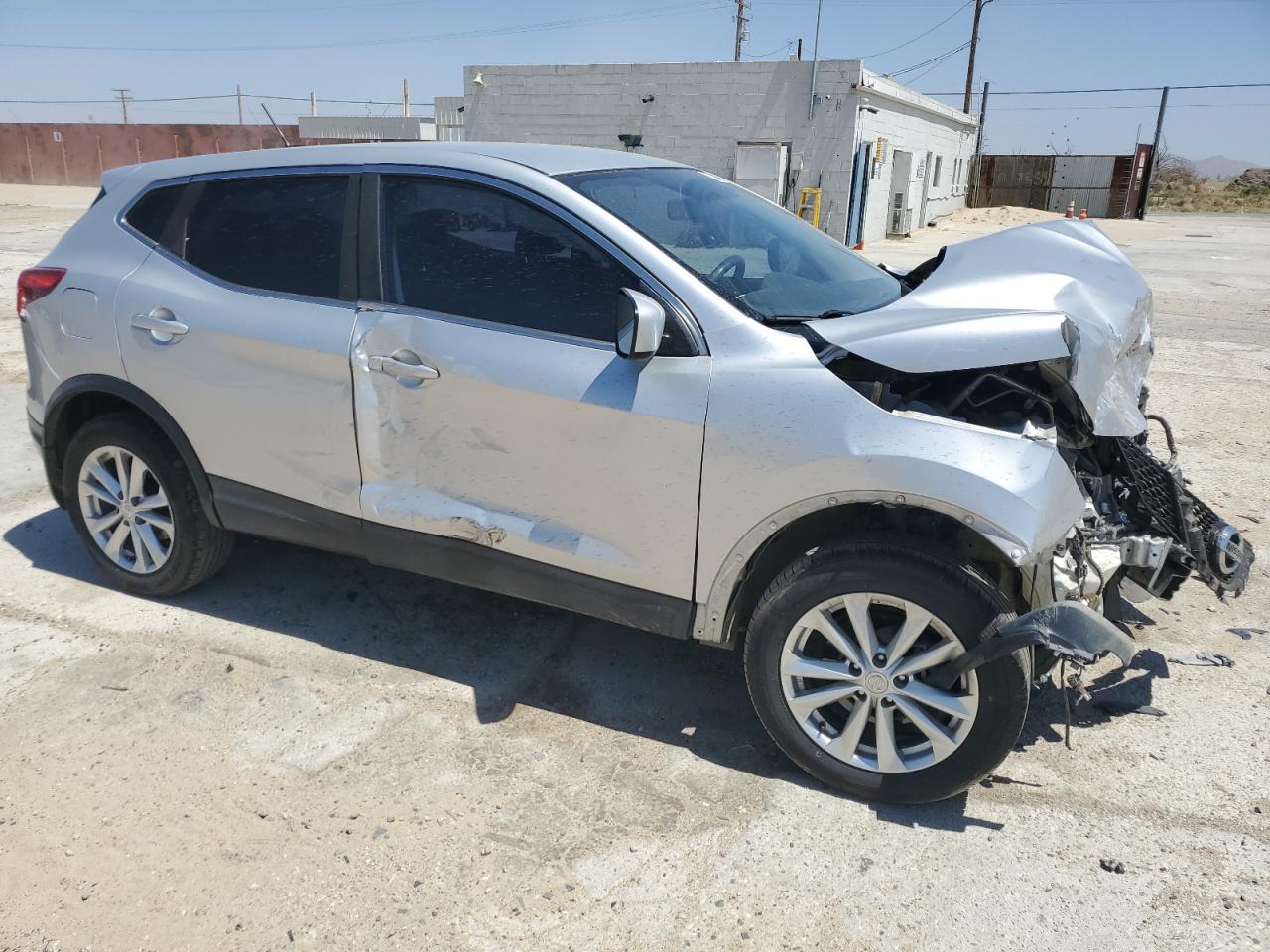 Photo 3 VIN: JN1BJ1CP4HW028979 - NISSAN ROGUE 