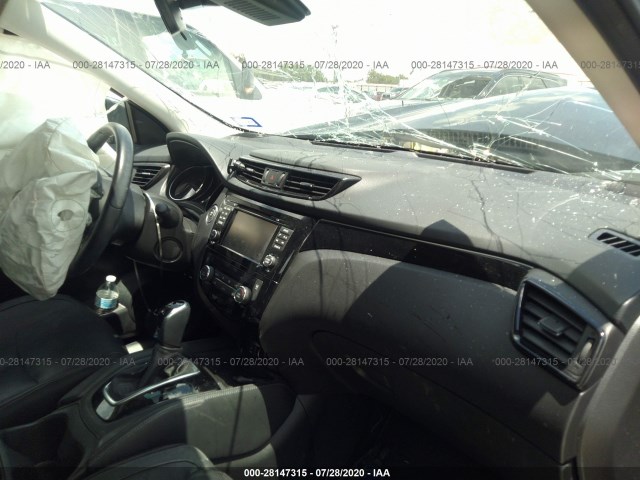 Photo 4 VIN: JN1BJ1CP4JW101662 - NISSAN ROGUE SPORT 