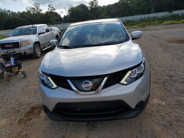 Photo 4 VIN: JN1BJ1CP4JW151591 - NISSAN ROGUE 