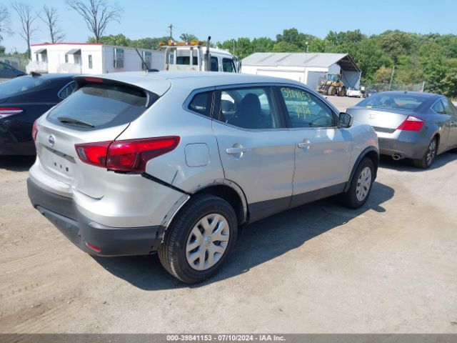 Photo 3 VIN: JN1BJ1CP4JW156130 - NISSAN ROGUE SPORT 