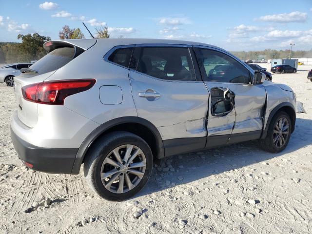 Photo 2 VIN: JN1BJ1CP4JW163756 - NISSAN ROGUE SPOR 