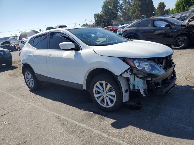 Photo 3 VIN: JN1BJ1CP4JW182307 - NISSAN ROGUE SL 