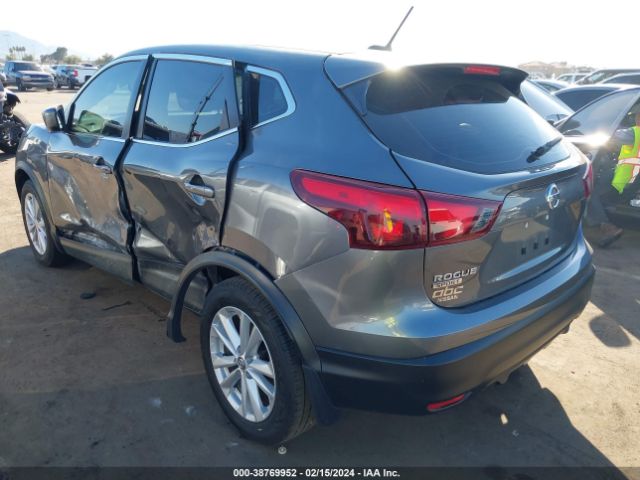 Photo 2 VIN: JN1BJ1CP4JW184557 - NISSAN ROGUE SPORT 